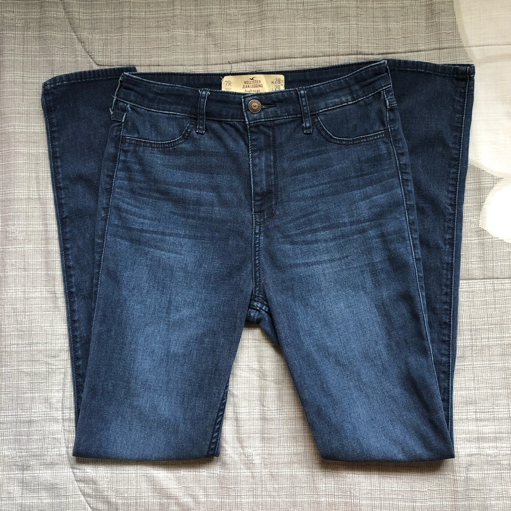 ⚡️SOLD ON CURTSY⚡️hollister highrise jean leggings